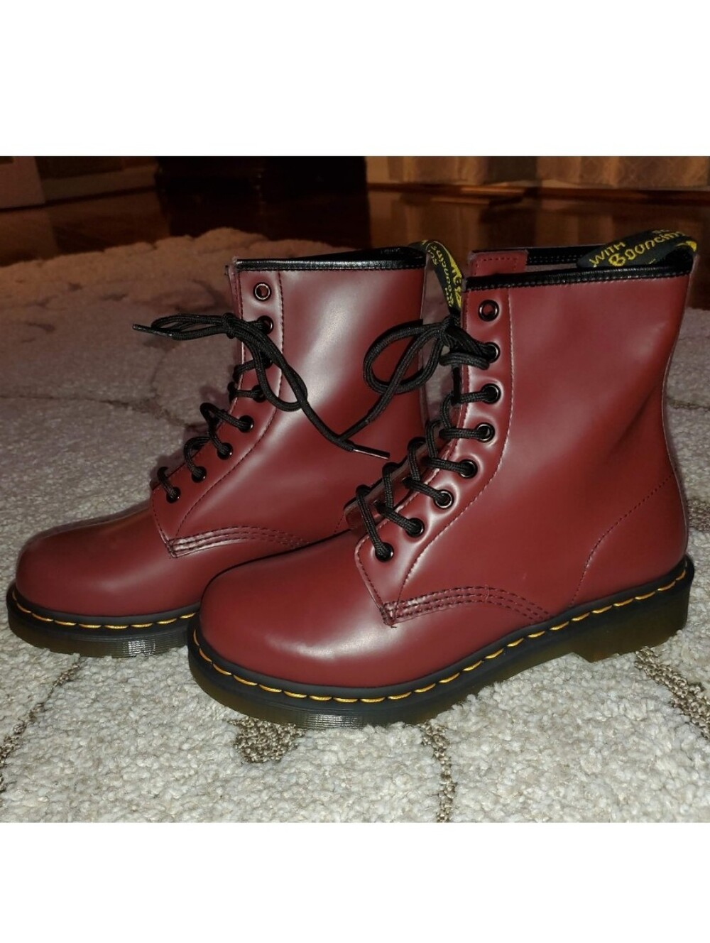 ❤️ Like New 8 Eye Cherry Red 1460 Doc Martens Boots, Women's Sz 8